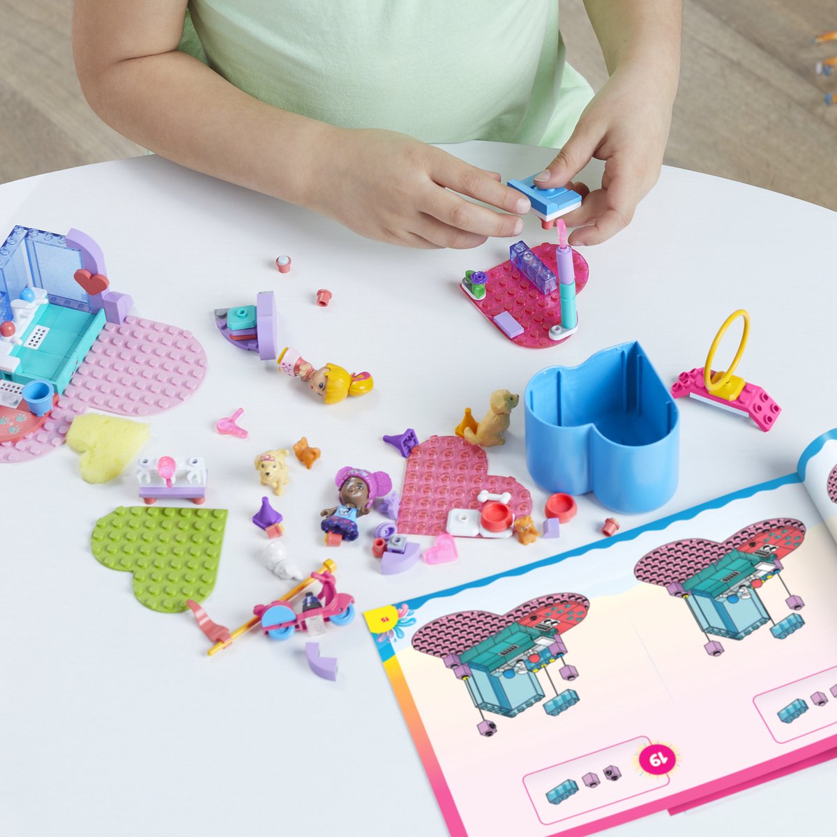 MEGA Barbie Color Reveal - Huisdieren trainen en wassen